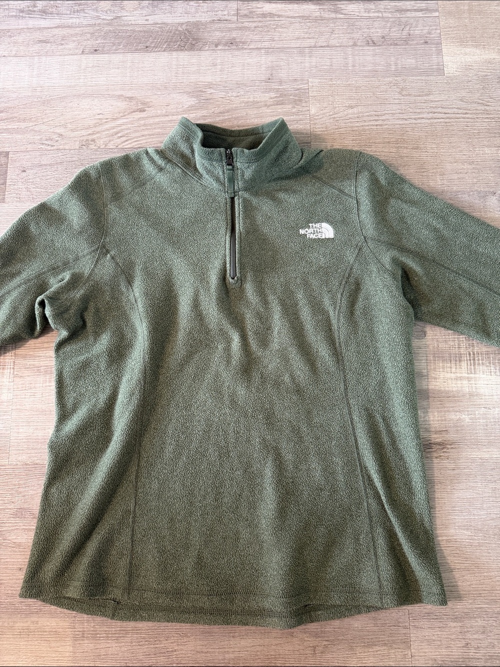 Women’s The North Face quarter zip pullover